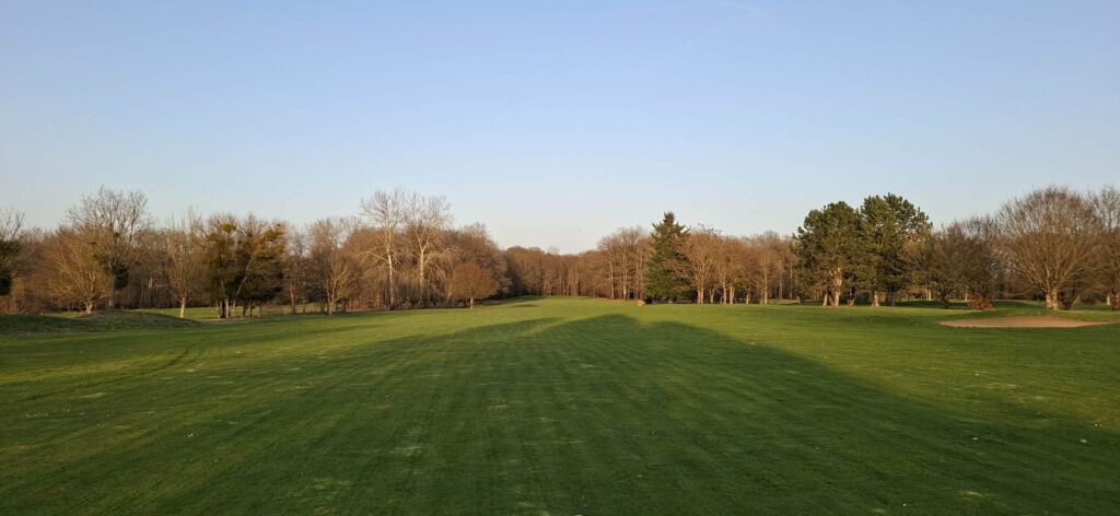 Parcours de golf 18 trous du Domaine de la Forêt d'Orient près de Troyes