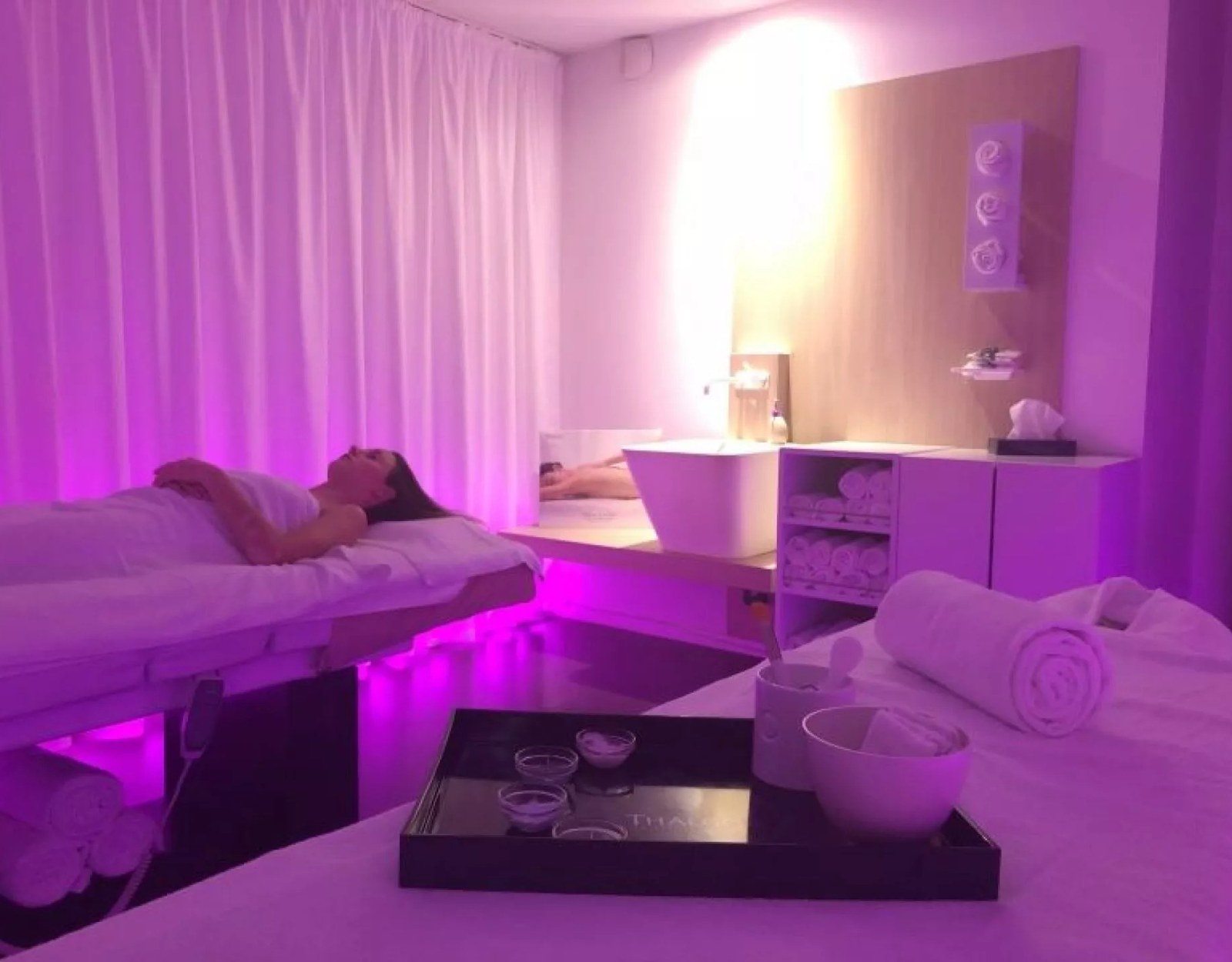Cabine de soins du spa Thalgo l'Or&eacute;e du Bois au Domaine de la For&ecirc;t d'Orient
